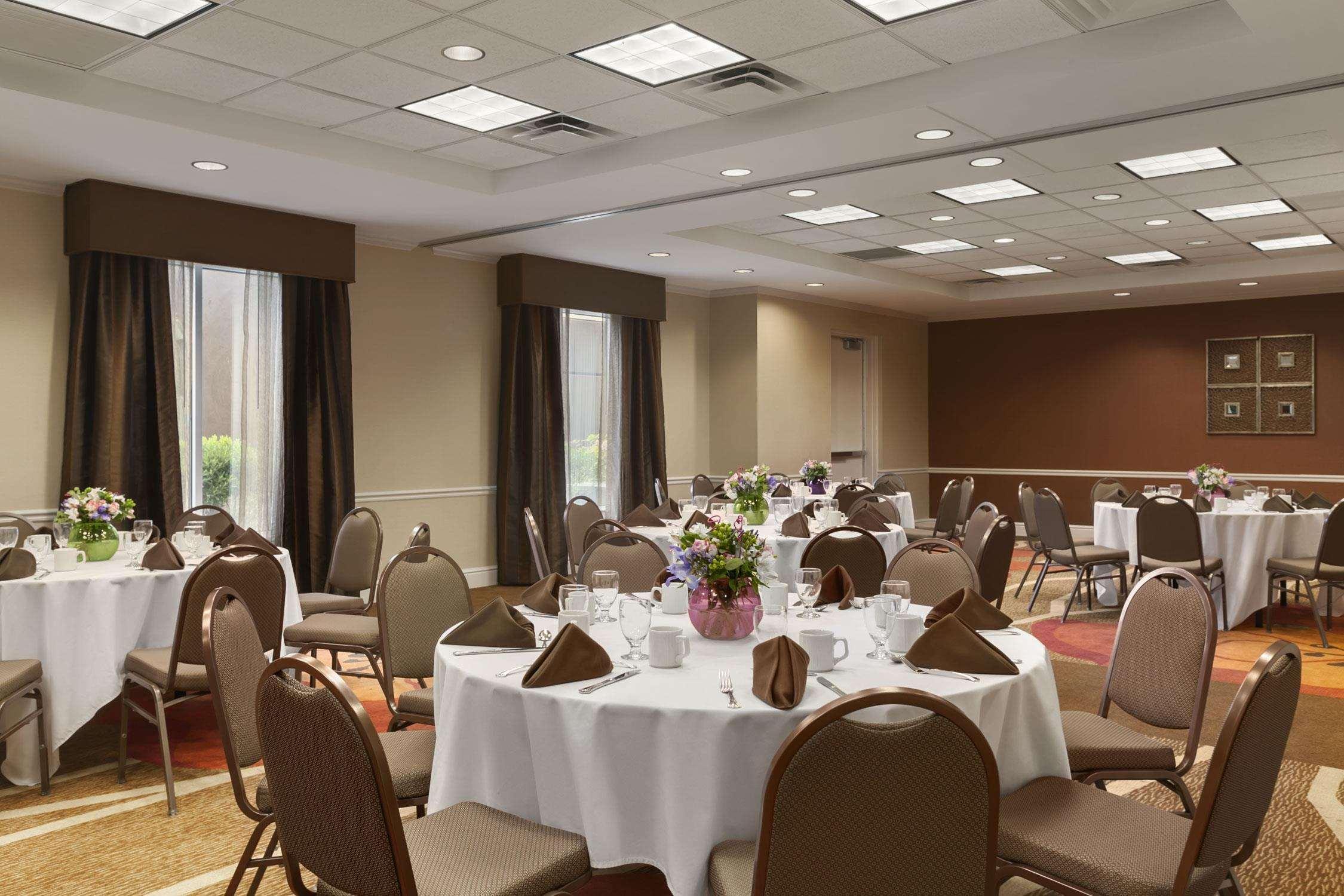 Hilton Garden Inn Islip/Macarthur Airport Ronkonkoma Exterior photo