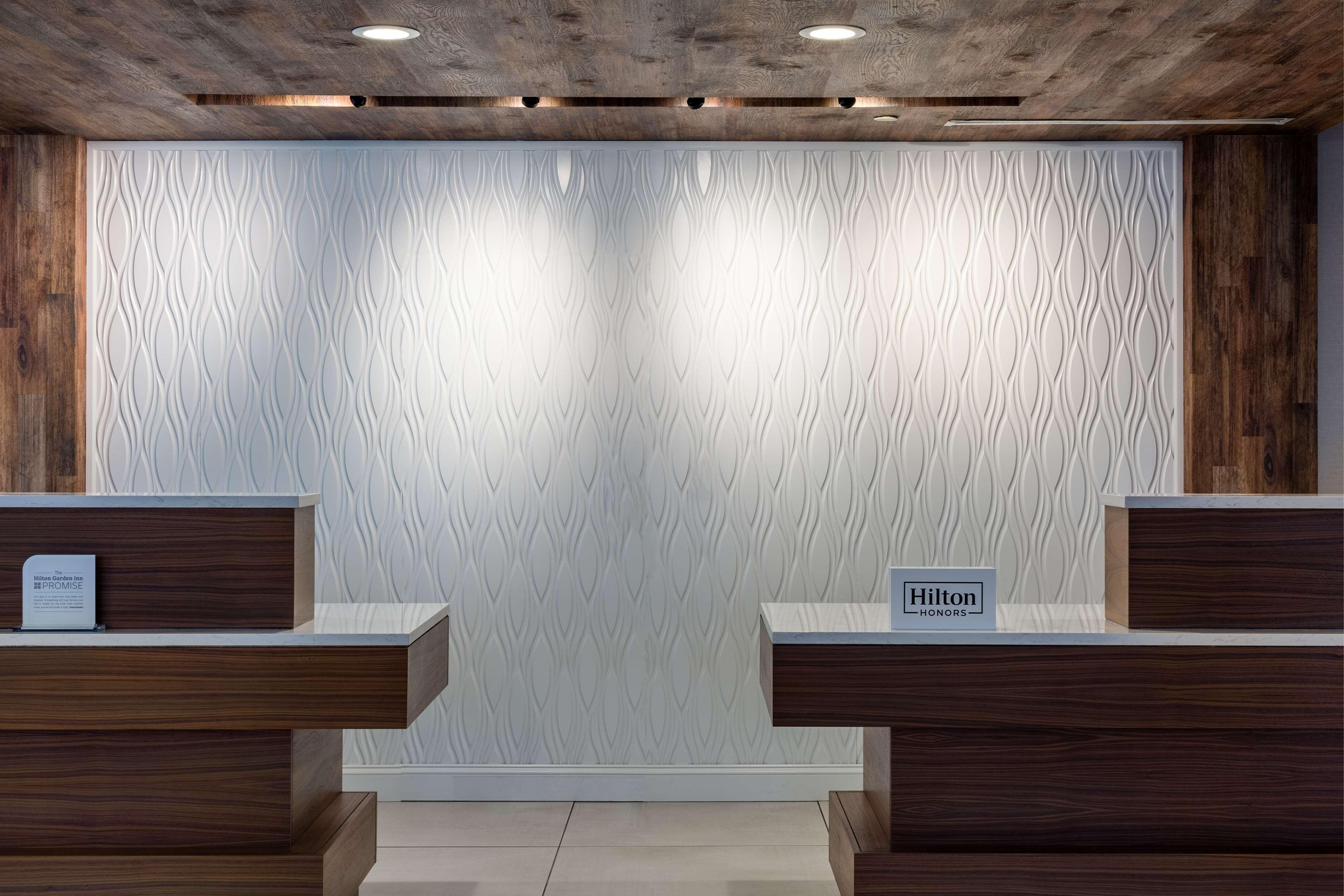 Hilton Garden Inn Islip/Macarthur Airport Ronkonkoma Exterior photo